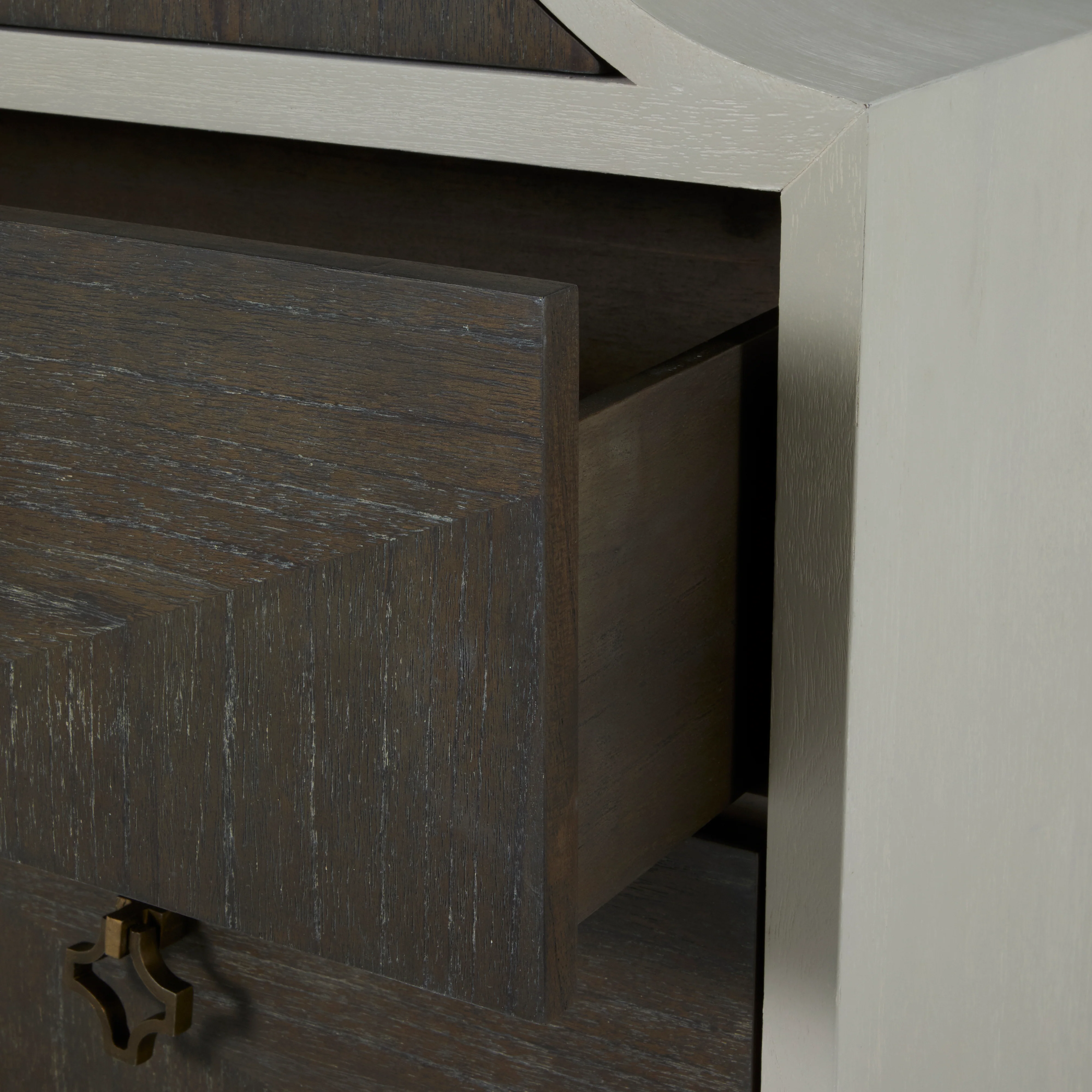 Kirsten Chest - Image 9